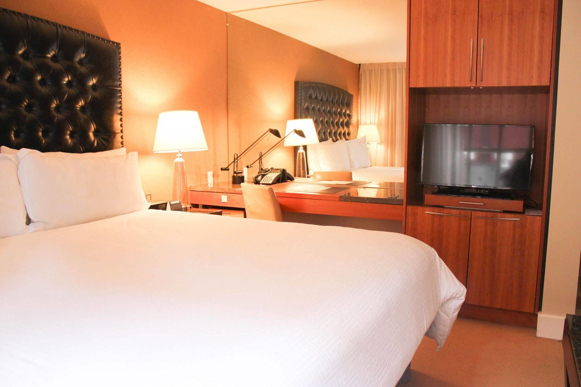 דנוור Hotel Teatro מראה חיצוני תמונה