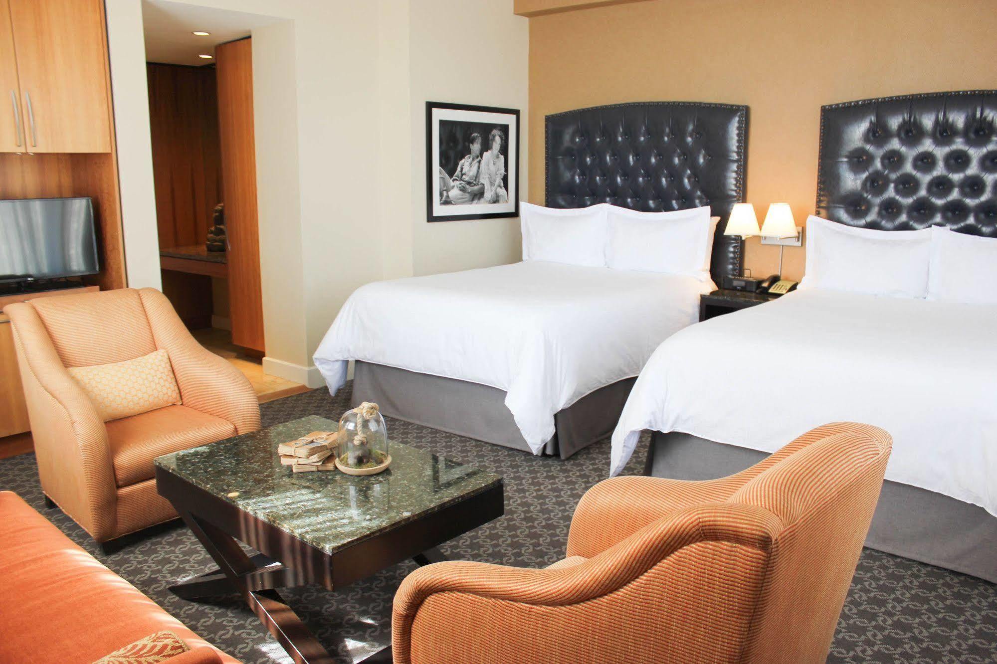 דנוור Hotel Teatro מראה חיצוני תמונה